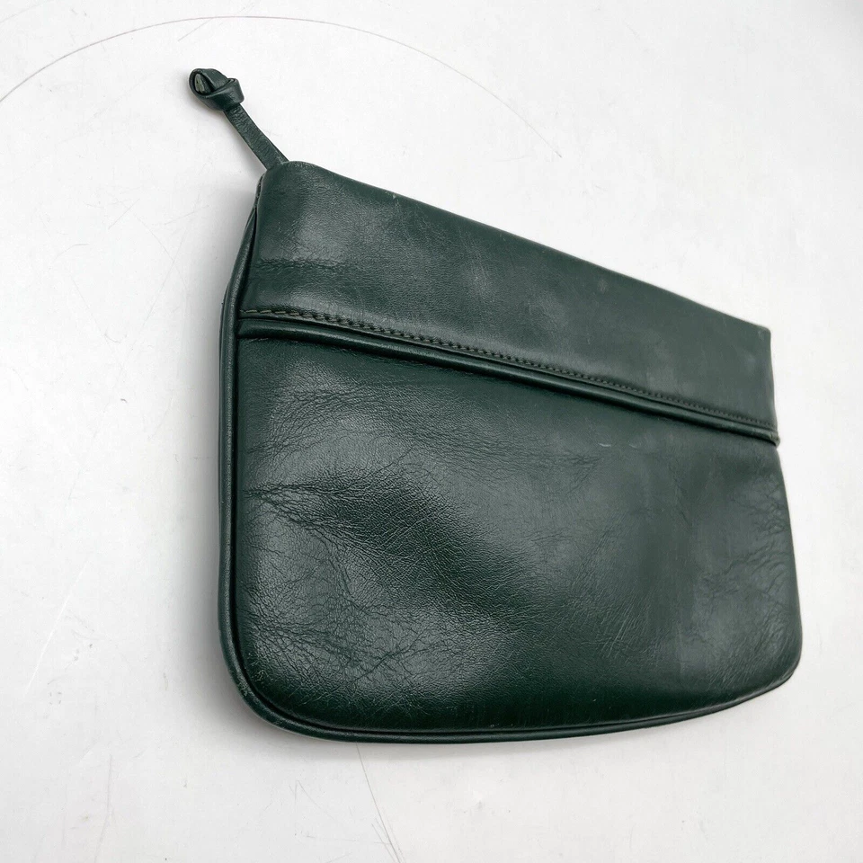 Usado en Excelente Condición Bolso sin asas de cuero genuino verde helecho oscuro CC Courtenay Italia Foto 4 de 4