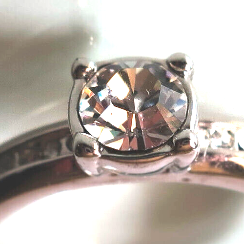 Anillo de metal con 1 pedrería grande y 22 pequeña talla 60 (19,1 mm Ø) - Imagen 1 de 5