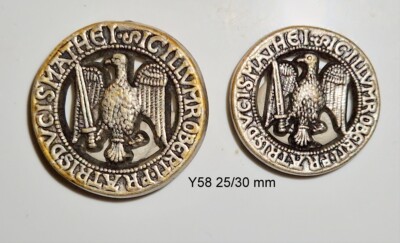 lot of 2 EAGLE BUTTONS with GLAVE 25/30mm