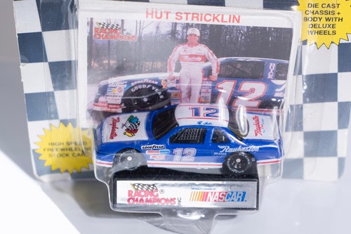 Racing Champions 1:64 Scale Diecast: Hut Stricklin #12 Raybestos (Petty back) - Picture 2 of 3