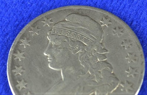 1833 CAPPED BUST HALF DOLLAR - KM#37 - 89% SILVER - Picture 5 of 5