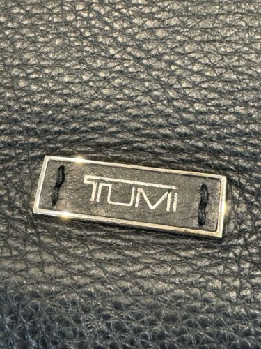Tumi Pebbled Leather Double Handle Large Tote Bag Black Pockets Magnetic Close - Bild 3 von 13