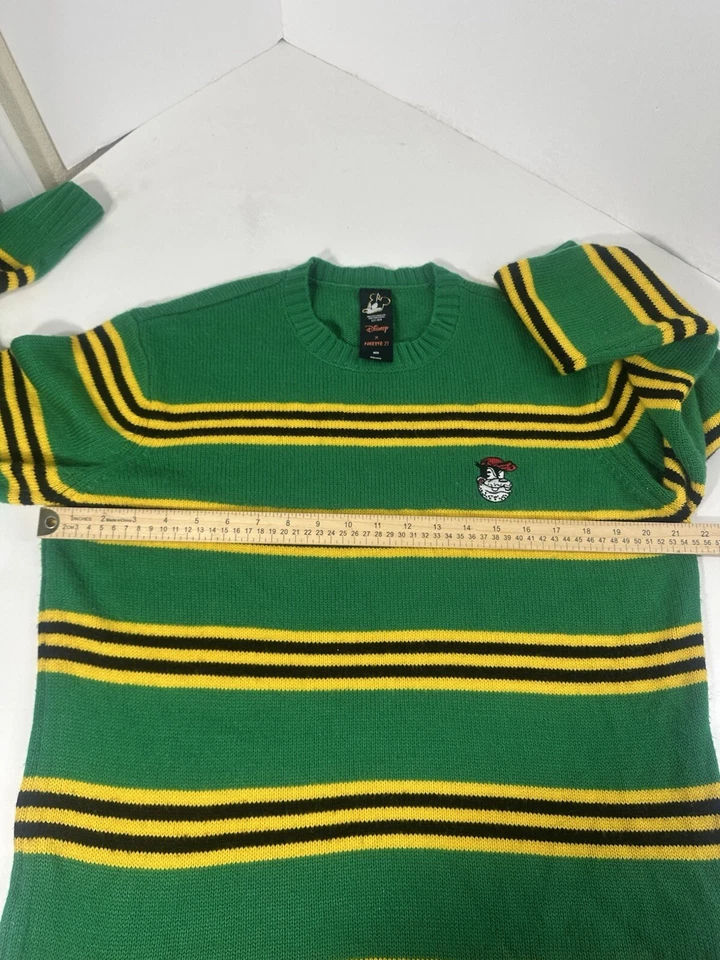 Suéter Disney Forever 21 Para Hombre Mediano Verde Amarillo Negro Rayas Pete Bordado Foto 3 de 4