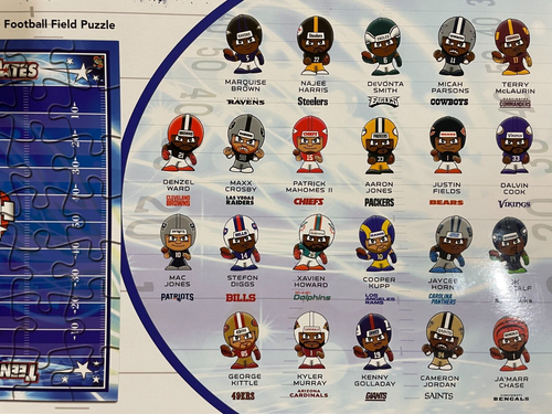 Case of 8 TeenyMates Big Box NFL, New 2022! 22 figures 22 profile cards puzzle - Picture 7 of 7
