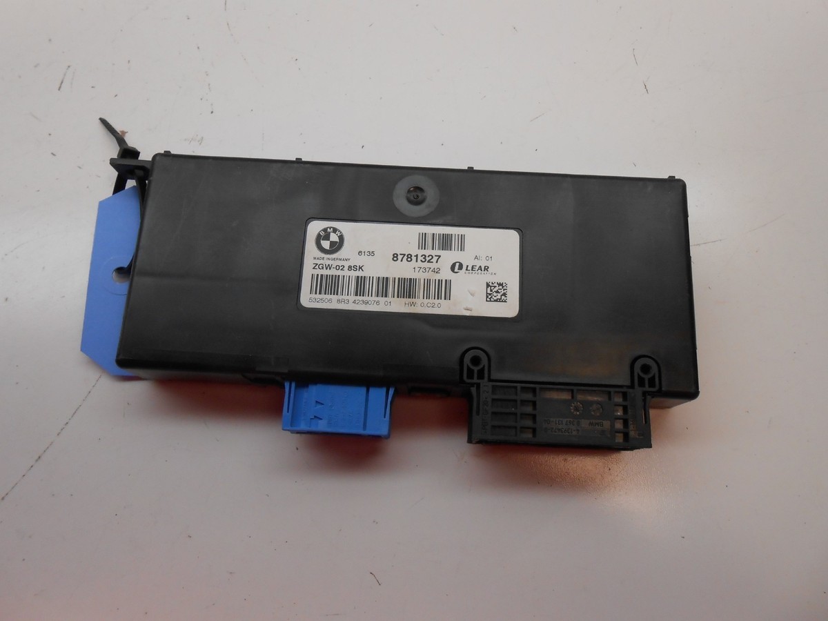 BMW Lear Central Gateway Module OEM 61358781327 / 8781327