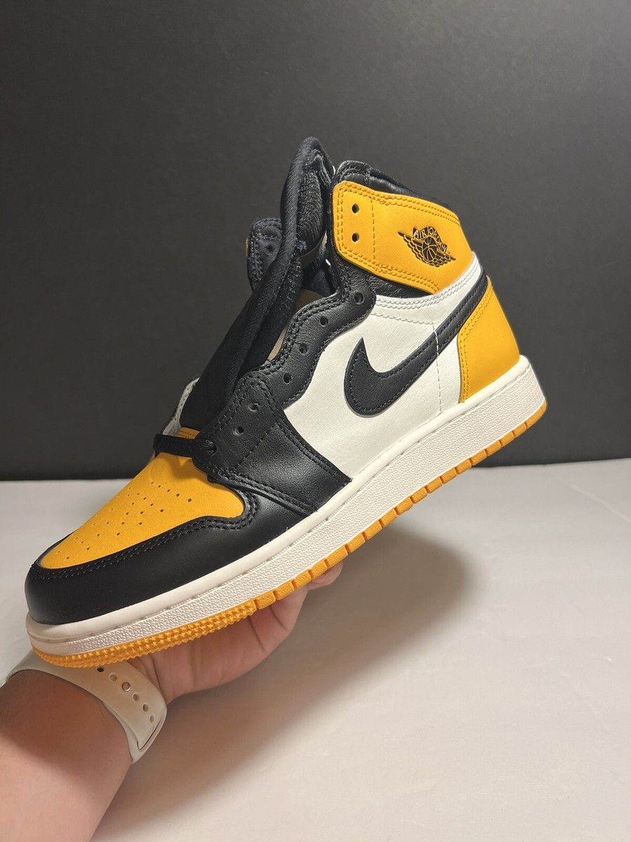 Air Jordan Retro High OG GS “Yellow Toe” 575441-711 Size 7Y