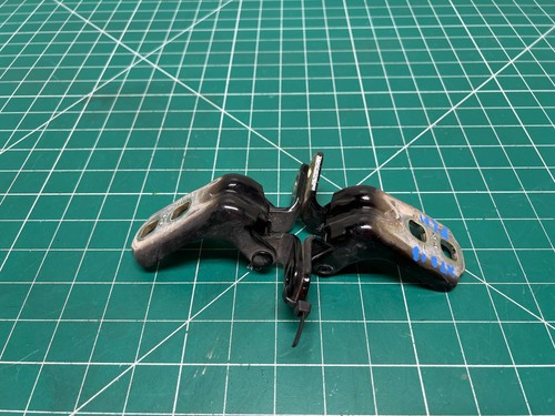 13-19 CADILLAC XTS FRONT LEFT DRIVER SIDE DOOR HINGE BLACK RAVEN GBA OEM - Picture 5 of 7