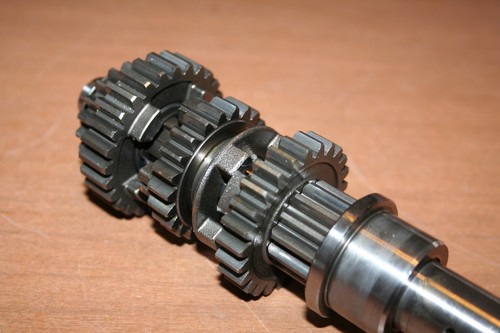 1983 Honda ATC 185S Transmission Main Shaft Gear Cluster 80 81 82 83 185 S - Picture 5 of 8