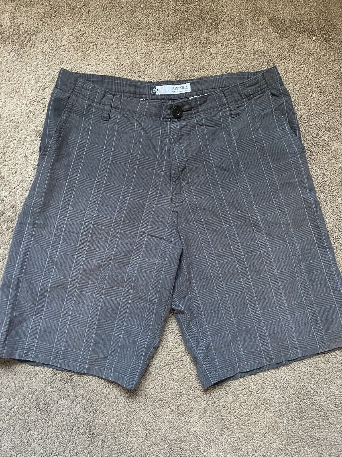 Picture 1 of 3