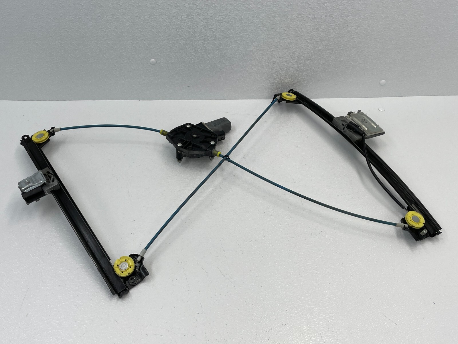 13 14 Maserati Granturismo M145 Front Right Window Regulator W/Motor 1458 OEM