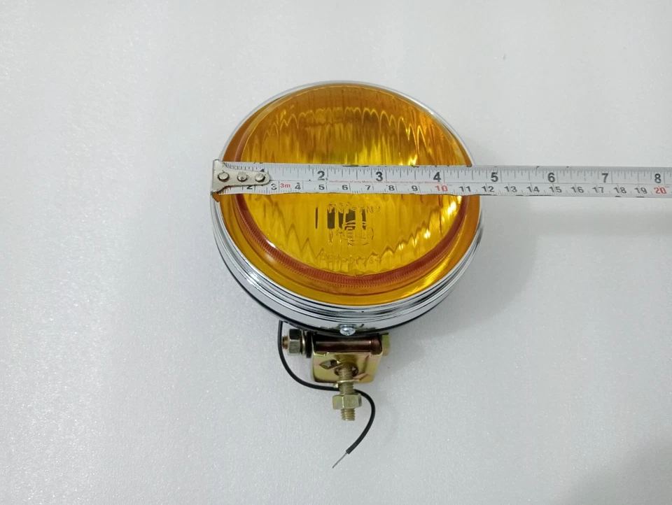 Pair Hella Yellow Fog Lamp With Cover With Bulb H3 Halogen Bulb Universal Fit - Image 2 of 4