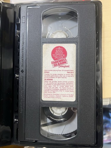 Disneyland Presents The Lion King Celebration &Main Street Electrical Parade VHS - Picture 6 of 6