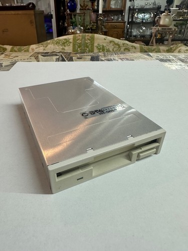 Floppy disk drive EPSON Model SMD-300 3.5" WORKING - 第 1/5 張圖片