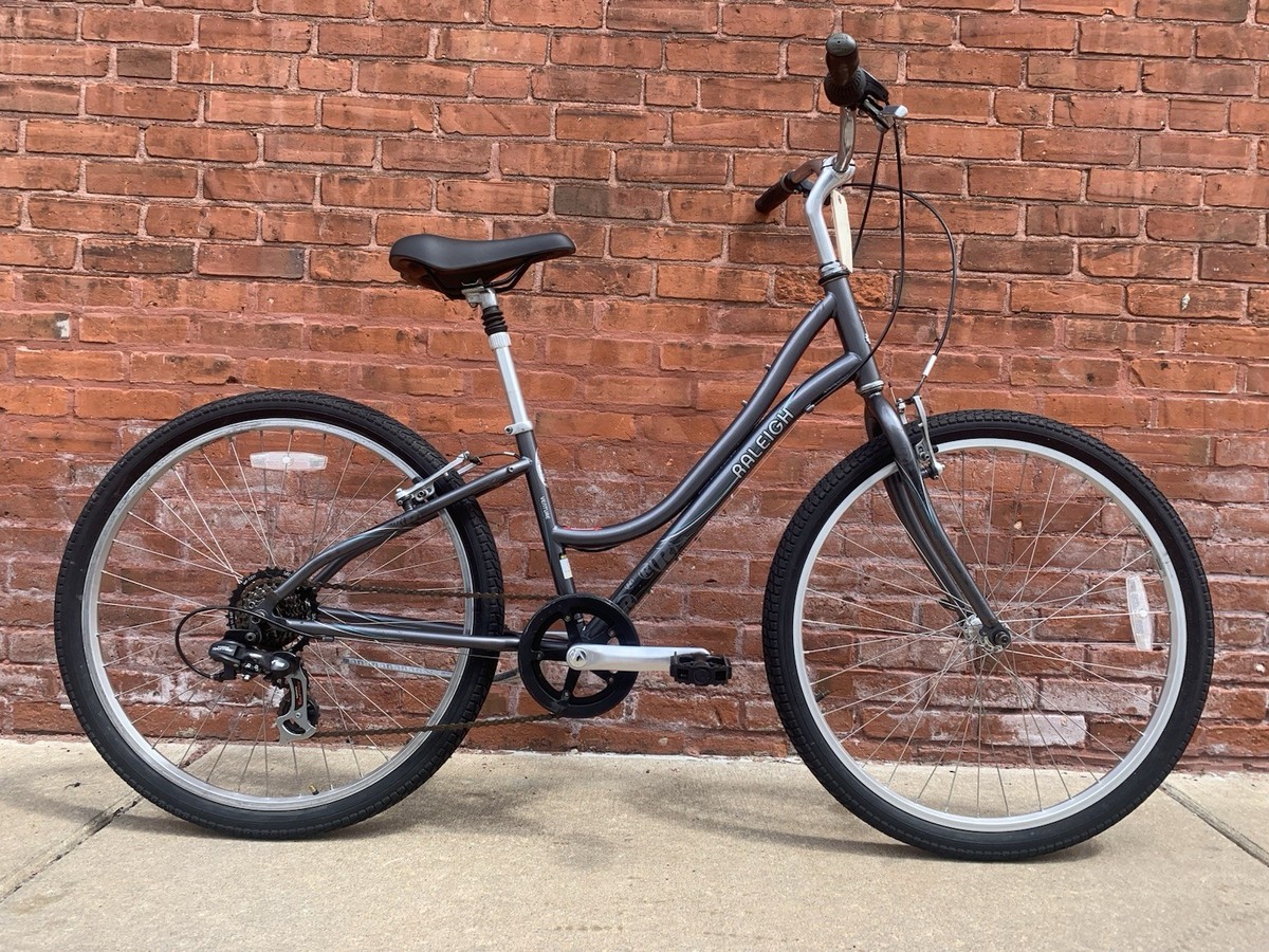 Raleigh Venture 26” Hybrid Bike, 13.5” Frame, 1x Drivetrain