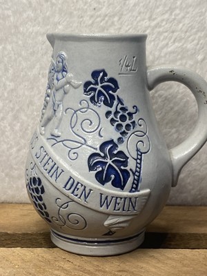 Vintage German Pitcher 1/4L Trinkt Wie Eure Vater Aus Stein Den Wein #5022