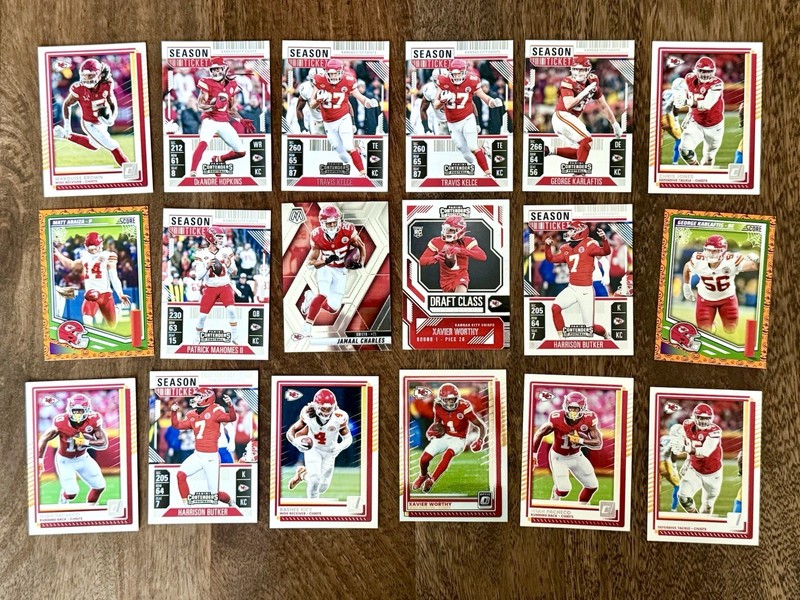 Kansas City Chiefs Football 18 Card Lot Rookies/Stars/Parallels 🔴⚪️