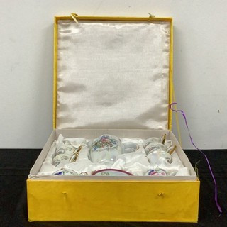 Iridescent Porcelain Floral Tea Set Gold Trim Gift Box NP#940