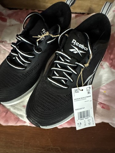 Reebok Women's Road Strider Running Shoe Size 7.5 Black White - Picture 5 of 10
