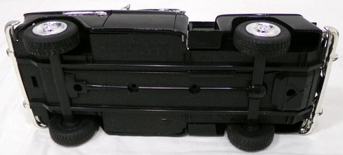Superior 1955 Black Chevy Stepside Loose Die-Cast 1/24 Scale Truck - Picture 5 of 5