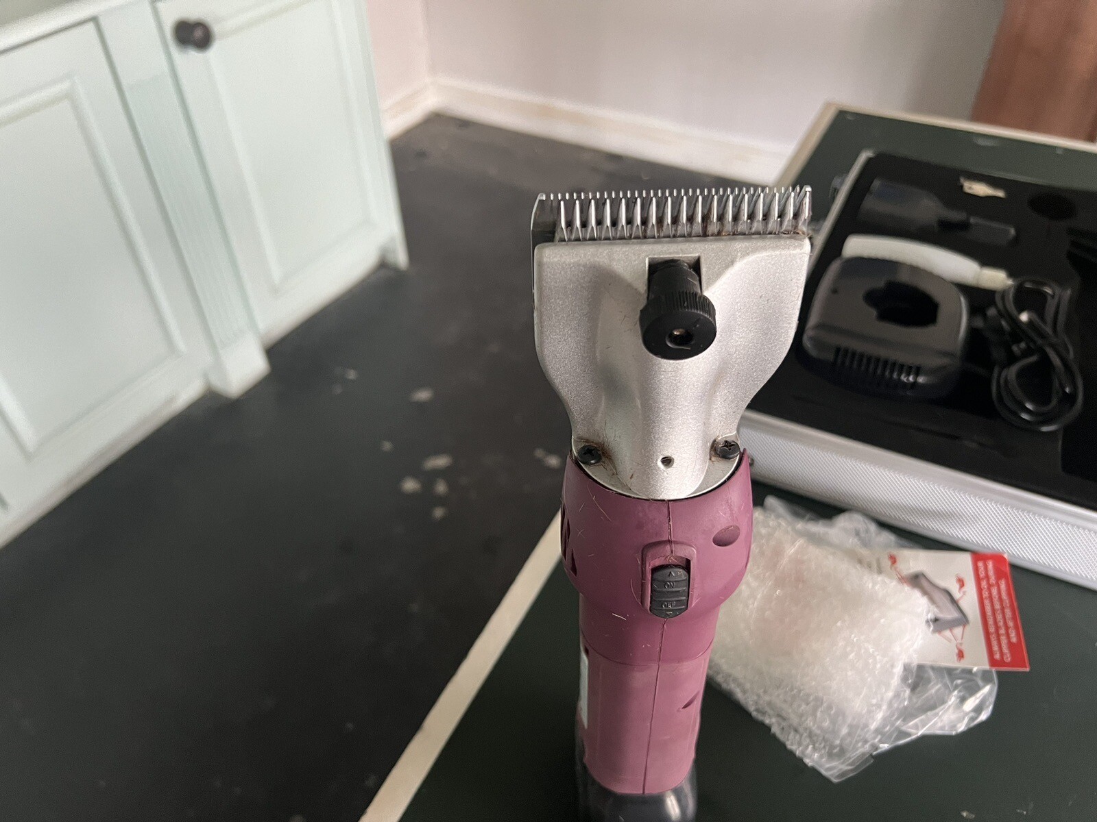 Masterclip (HIJ8U) Cordless Horse Clipper with 2 Batteries