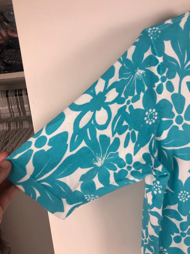 Denim & Co. Women's Size L Cardigan Blue & White Sweater Floral Short Sleeve - Image 4 of 4