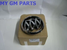 BUICK VERANO CHROME "TRI-SHIELD" GRILLE 2012-2017 NEW OEM 20913792