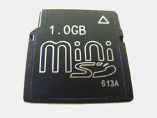 . . . . . Scheda Mini SD 1GB (scheda MiniSD 1GB) usata. . . . .