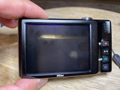 Nikon COOLPIX S6100 16.0MP Digital Camera Silver Battery No