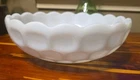 Vintage 9½in Anchor Hocking Fire King Bubble Milk Glass Serving Bowl...
