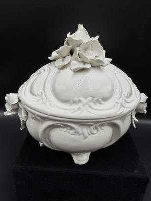 Vtg Italian 2 pc lidded Dish Capodimonte Ceramic COL Italy 7019 Ivory 3D Rose