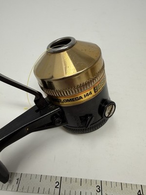 zebco（ゼブコ）omega 144 ZEBCO OMEGA 144 ULTRALIGHT Closed Face Spinning Reel + Bonus 144