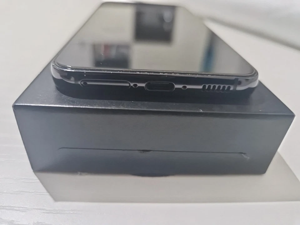 Samsung Galaxy S23 · 256GB, foto 4 di 5