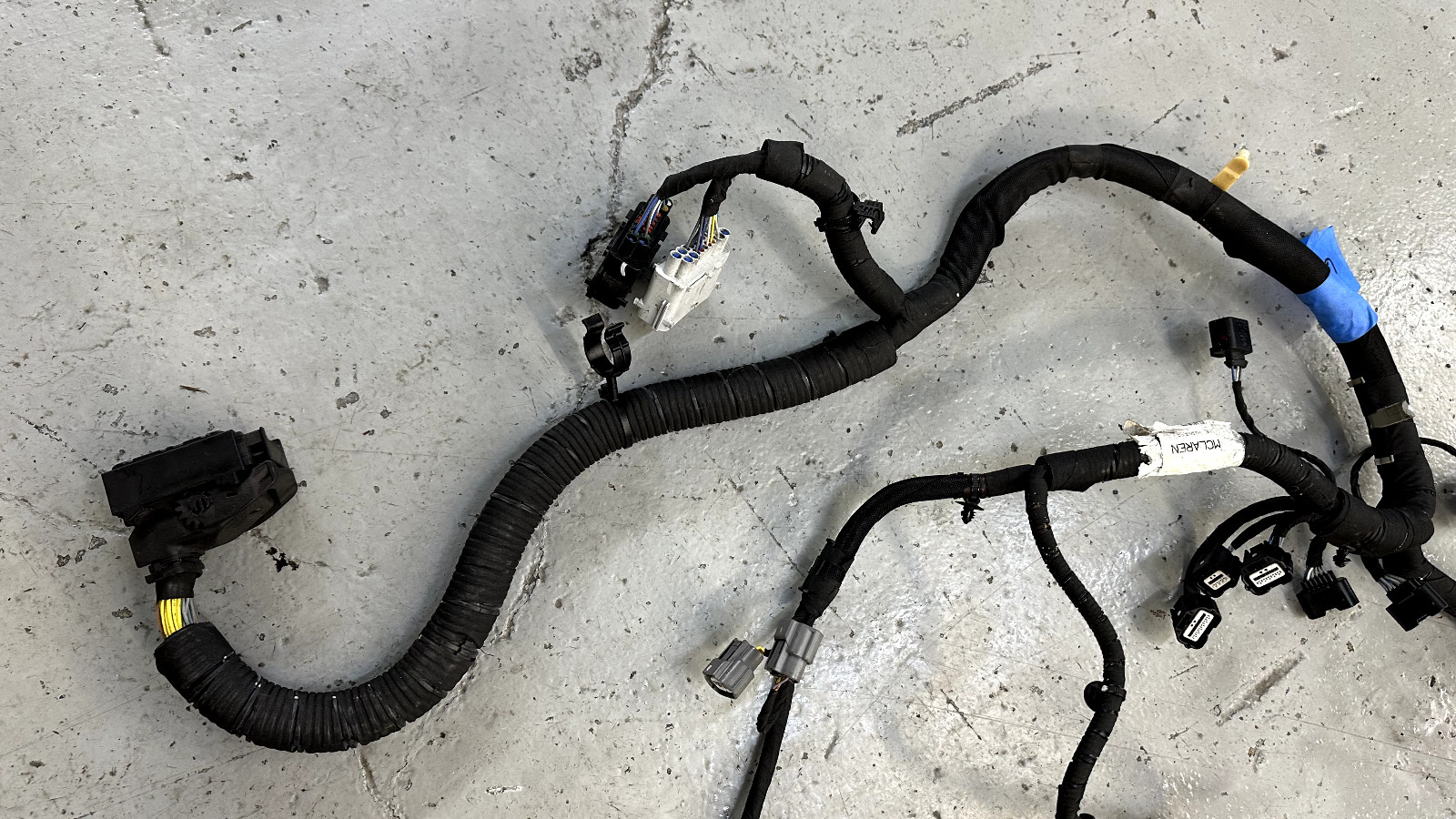 Mclaren 570S Engine Motor Wiring Wire Harness 01121036 used OEM
