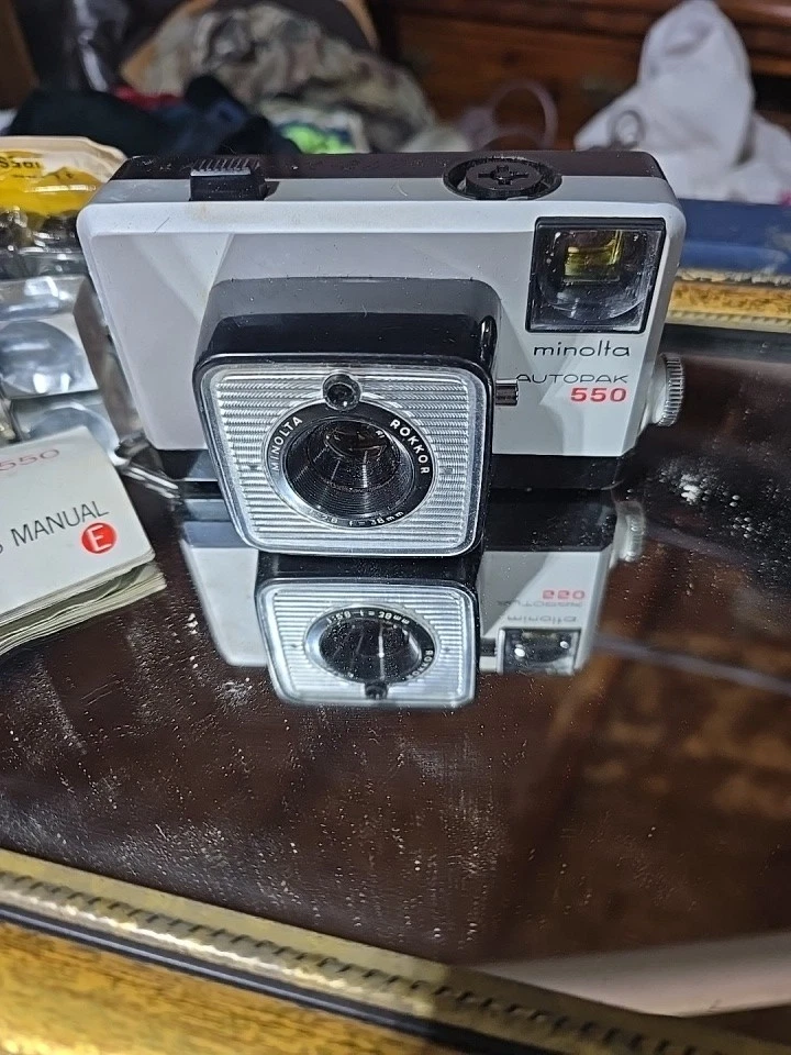 Cámara de película vintage Minolta Autopak 500 126 Rokkor 38 mm f/2,8 - Japón Foto 2 de 4