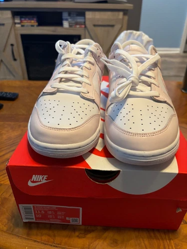 Size 10 - Nike Dunk Low Pink Paisley 2023