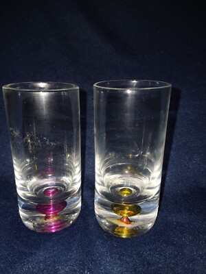 2 kleine Gläser - Mundgeblasen - Bernstein/Violett - Vintage
