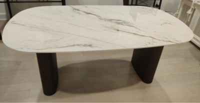 New BoConcept Santiago dining table
