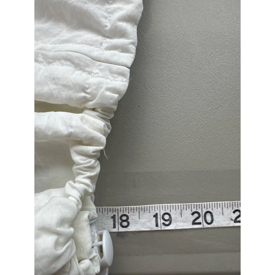 Chaqueta cortavientos Brandy Melville Henrietta para mujer recortada deportiva al aire libre cómoda Foto 3 de 4