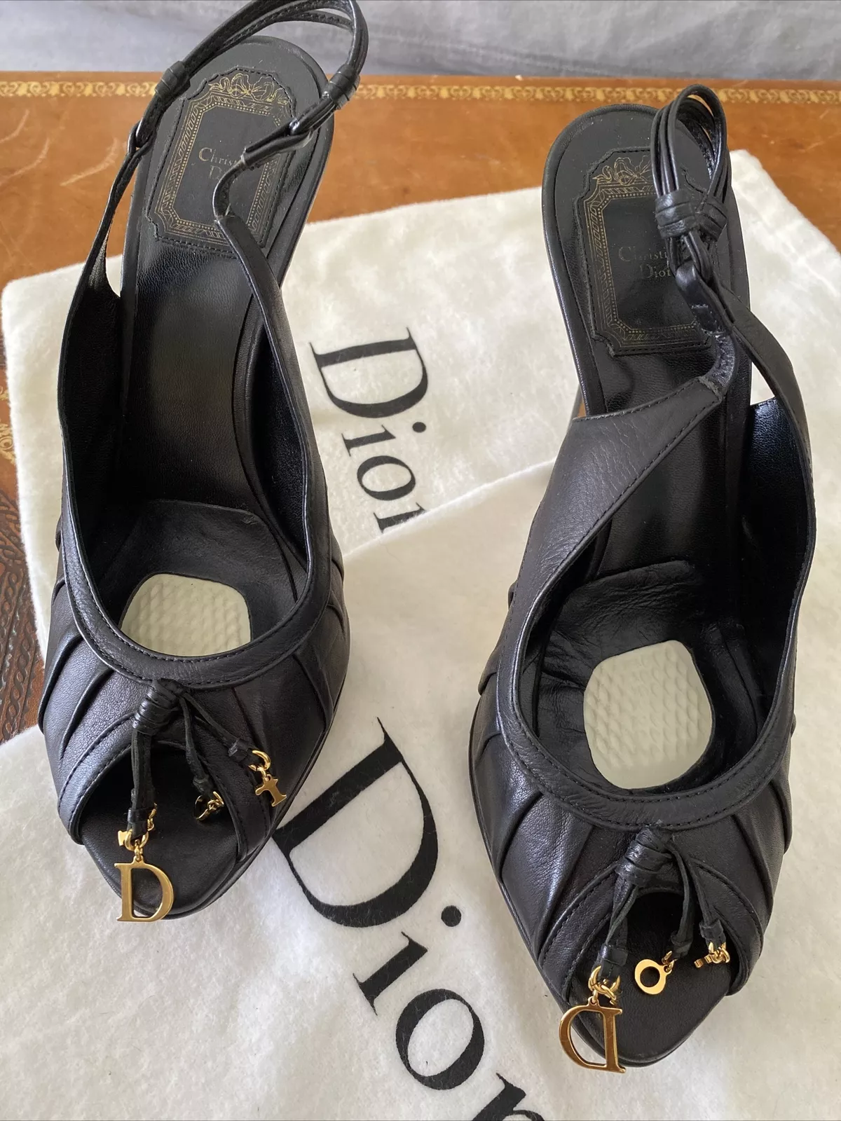 Chaussures authentiques Christian Dior noires talons aiguilles écharpe dos logo doré pointure 8,5