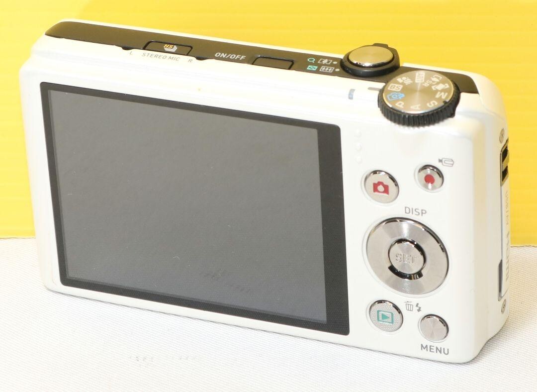 CASIO EXILIM EX-ZR400 Compact Digital Camera -White- From Japan