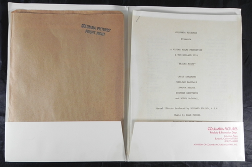 1985 FRIGHT NIGHT Movie Original Press Kit incl Folder, Text & 7 Photos - Picture 3 of 11