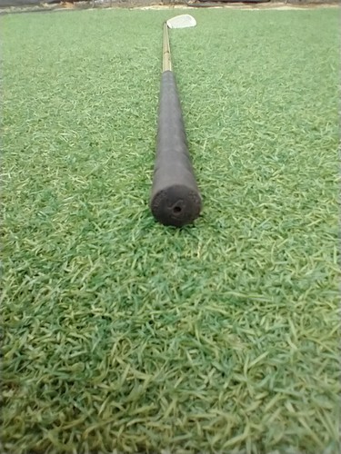 SQUARE TWO AGREE 2 PRO DESIGN # 7 IRON RH 37.5" LADIES FLEX GRAPHITE SHAFT -NICE - Picture 15 of 19