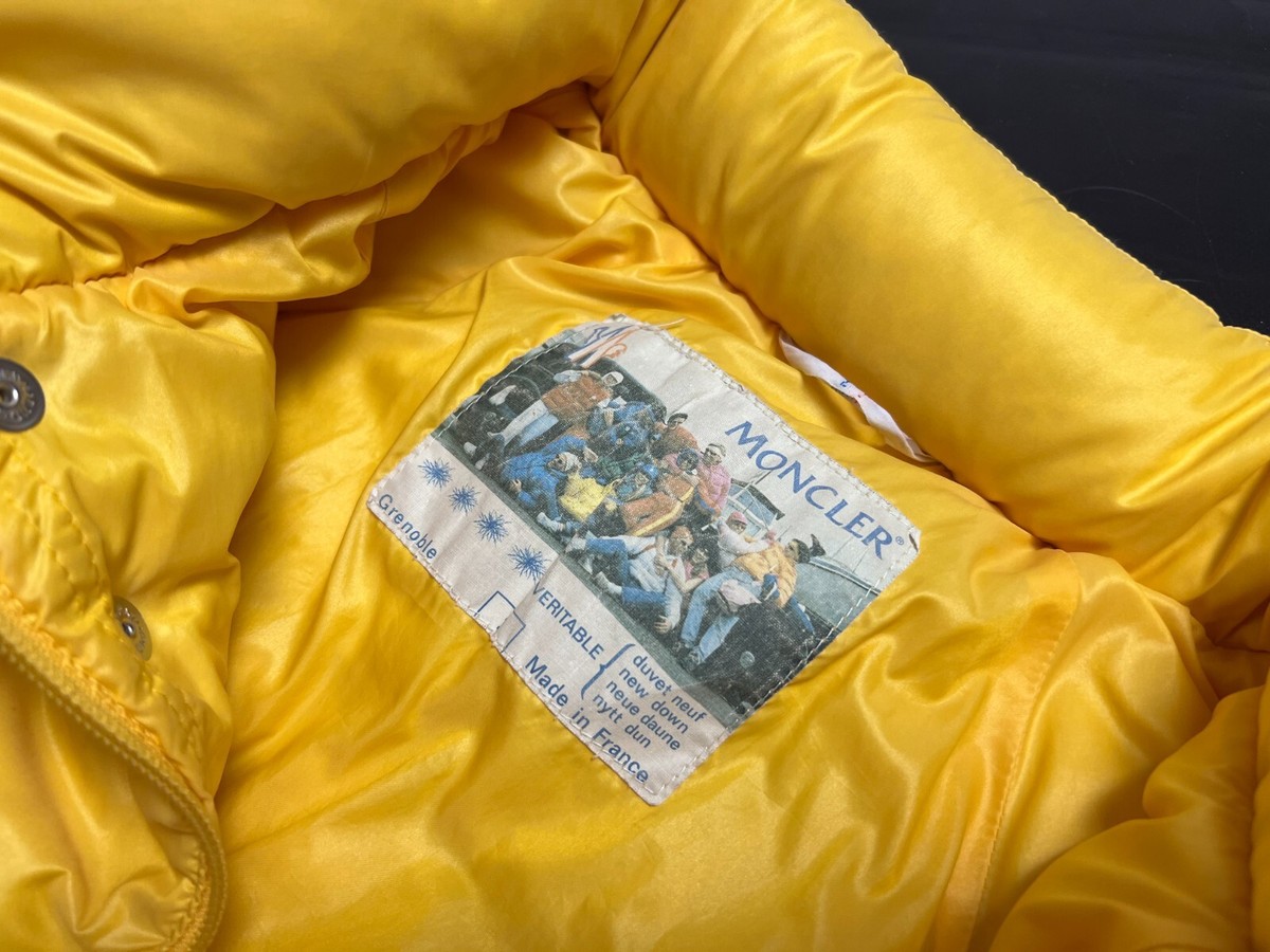 RARE Auth Men's MONCLER Grenoble Yellow Down Puffer Logo