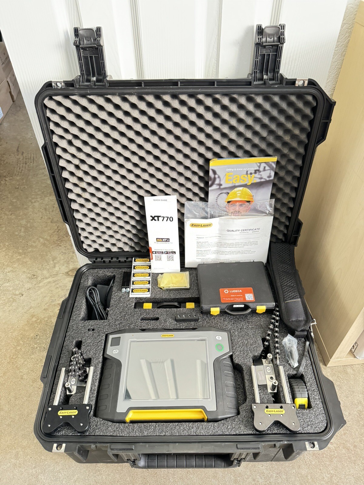 EasyLaser XT770 Laser Shaft Alignment Tool W/ Display Unit /XT 11