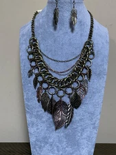 Tri tone leaf drops multi antique look linked necklace earring set
