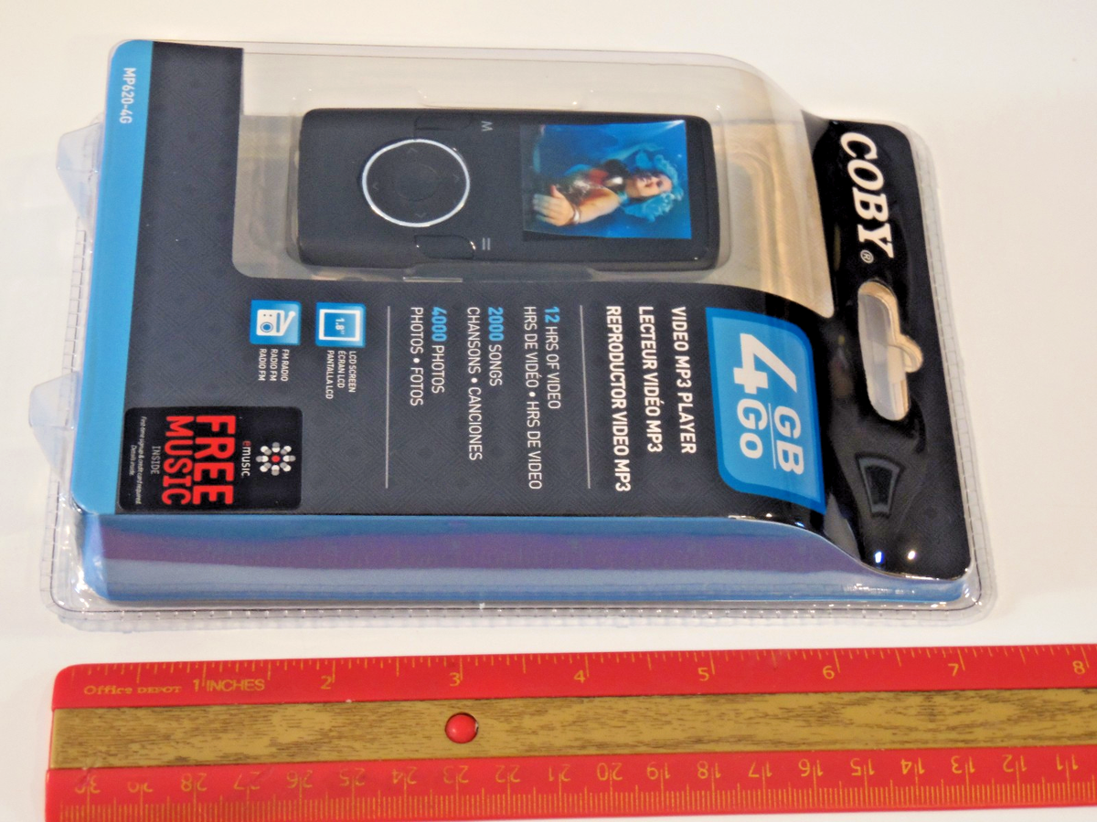 Coby MP620 4GB Video MP3 Player Digital Media Player LCD Screen FM