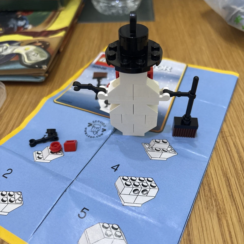 LEGO 30008 Snowman, photo 2 of 4