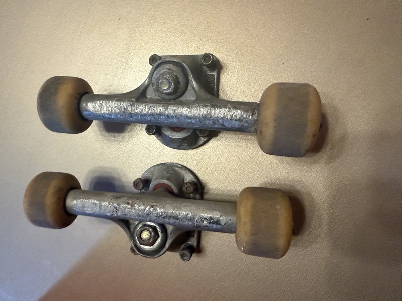 Vintage Gullwing Skateboard Trucks ,