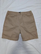 DC Shorts Mens Beige Stretch Waist Shorts Size Medium