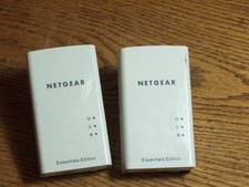  2  Netgear Powerline 1000 PL 1010 Wi-Fi Extender